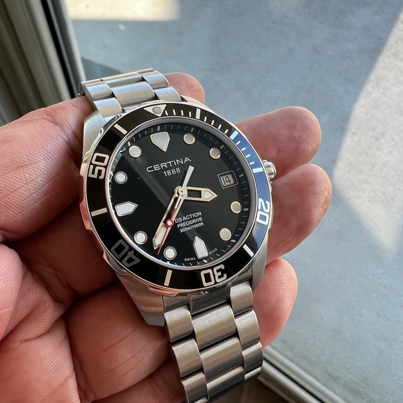 Certina DS Diver Stainless Steel Quartz Watch - Picture 11 of 12